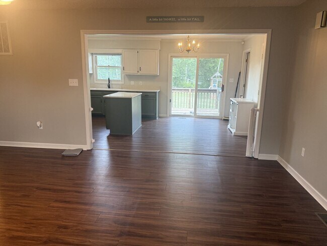 Building Photo - 2 Bedroom Home In Stokesdale - Northwest School District!