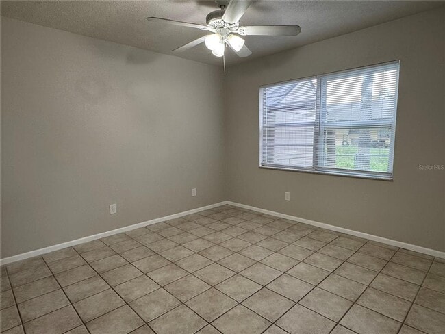 Building Photo - 5644 Silver Spur Dr