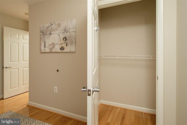 Building Photo - 1308 Clifton St NW