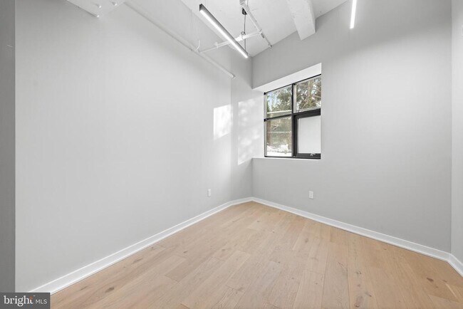 Building Photo - 36 N Narberth Ave