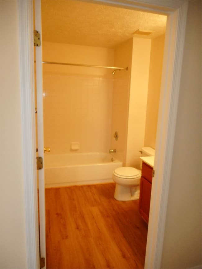 Building Photo - 108 Bayland Dr
