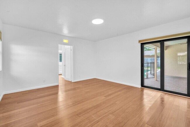 Building Photo - 3020 N 34th St