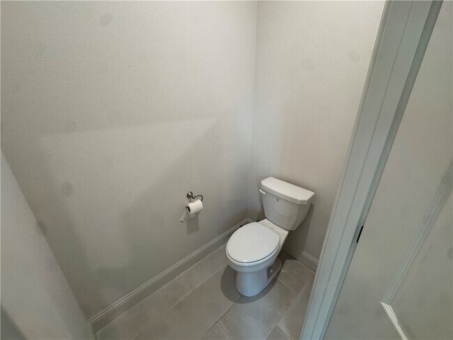 Building Photo - 3004 S 14th St