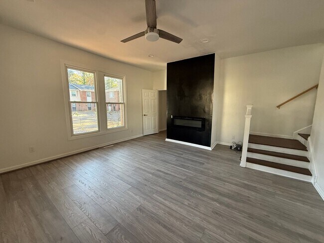 Building Photo - 1205 Nash St