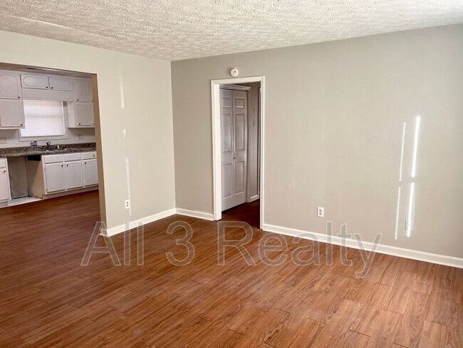 Building Photo - 125 Appleton Blvd
