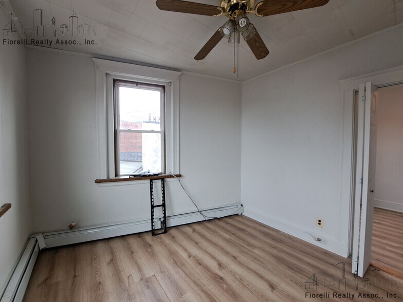 Building Photo - 274 North St