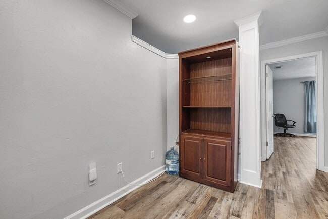 Building Photo - 172 Ann Cir