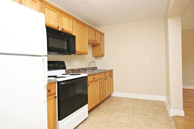 Building Photo - Student-Friendly JPA Apartment (Lease Pend...