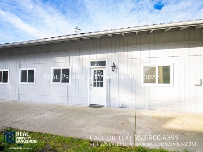 Building Photo - 2817 9th St SW