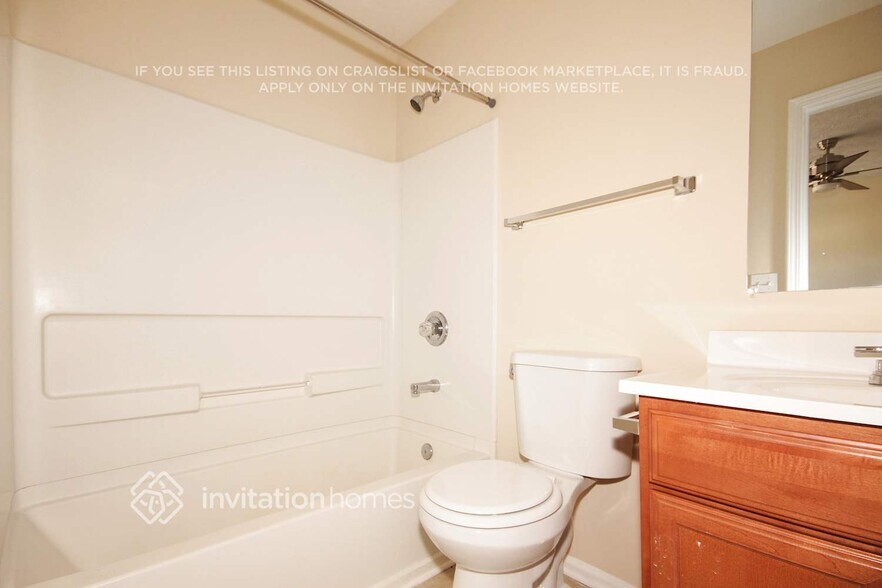 Building Photo - 1128 Aqua Shore Dr