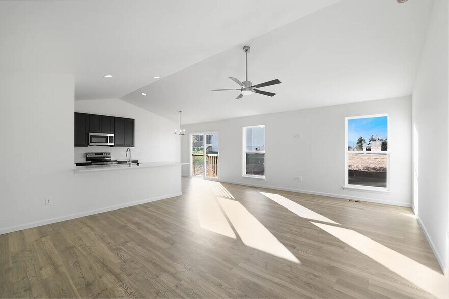 Building Photo - 1012 Braid Trl Dr