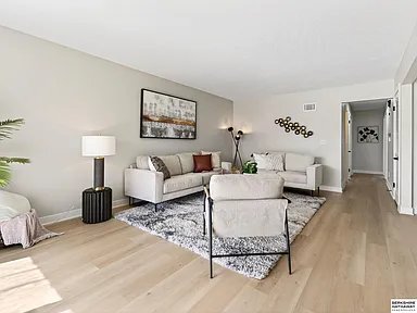 Building Photo - 5610 Seward St