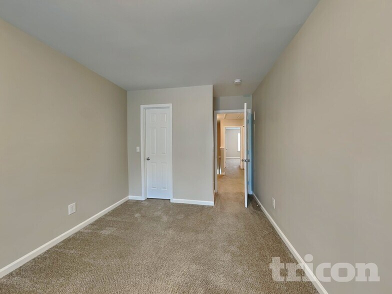 Building Photo - 5820 Bryanstone Pl