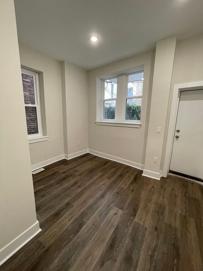 Building Photo - 507 Christian St