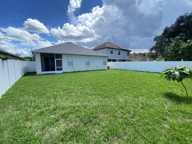 Building Photo - 1439 Loretto Cir