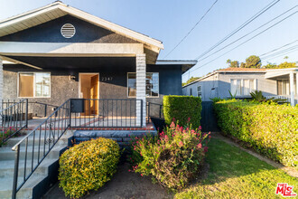 Building Photo - 2347 Moss Ave
