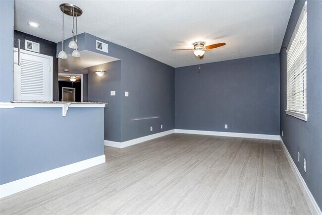 Building Photo - 4306 Avenue A