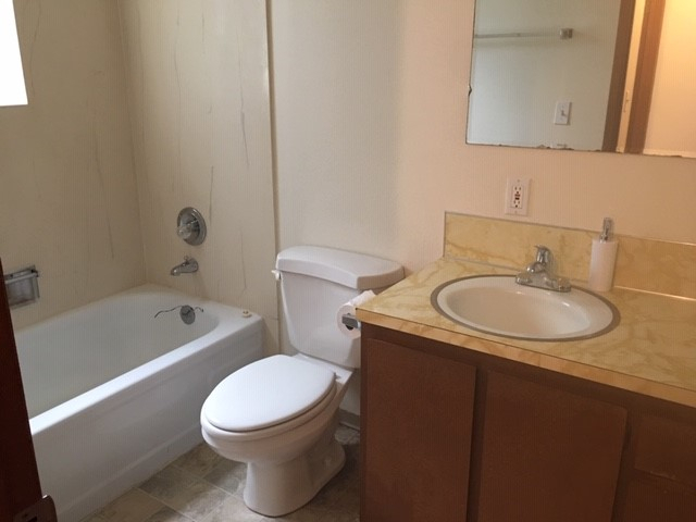 Building Photo - Ballard Duplex - 1 bedroom