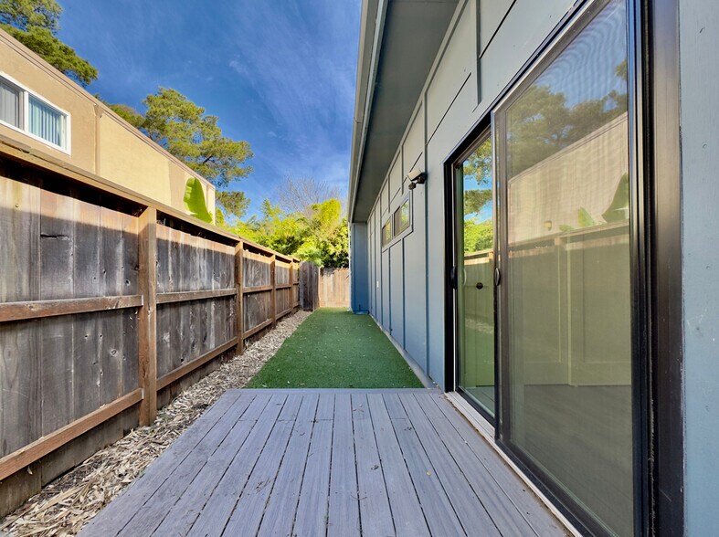 Building Photo - 1038 62nd St