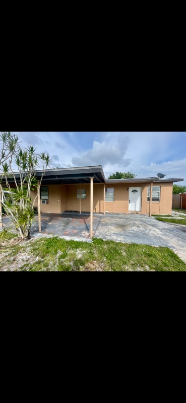 Primary Photo - 3060 Key Ln