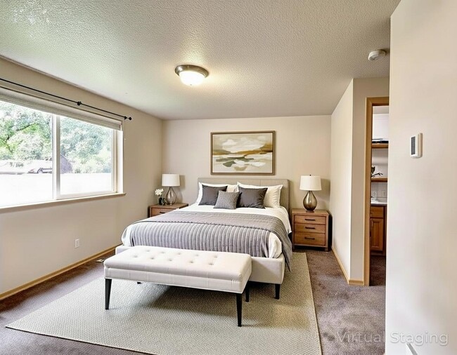 Building Photo - 2107 Willows Rd