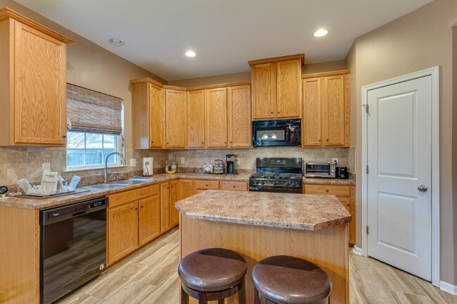 Building Photo - 309 Parmley Ln
