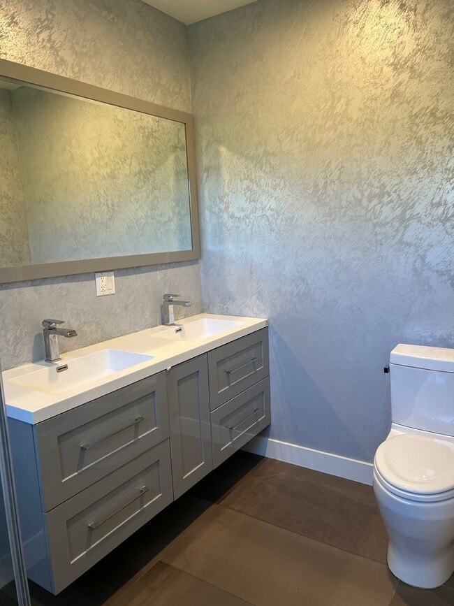 Building Photo - 2 Bedroom Modern Luxury, Valley Village