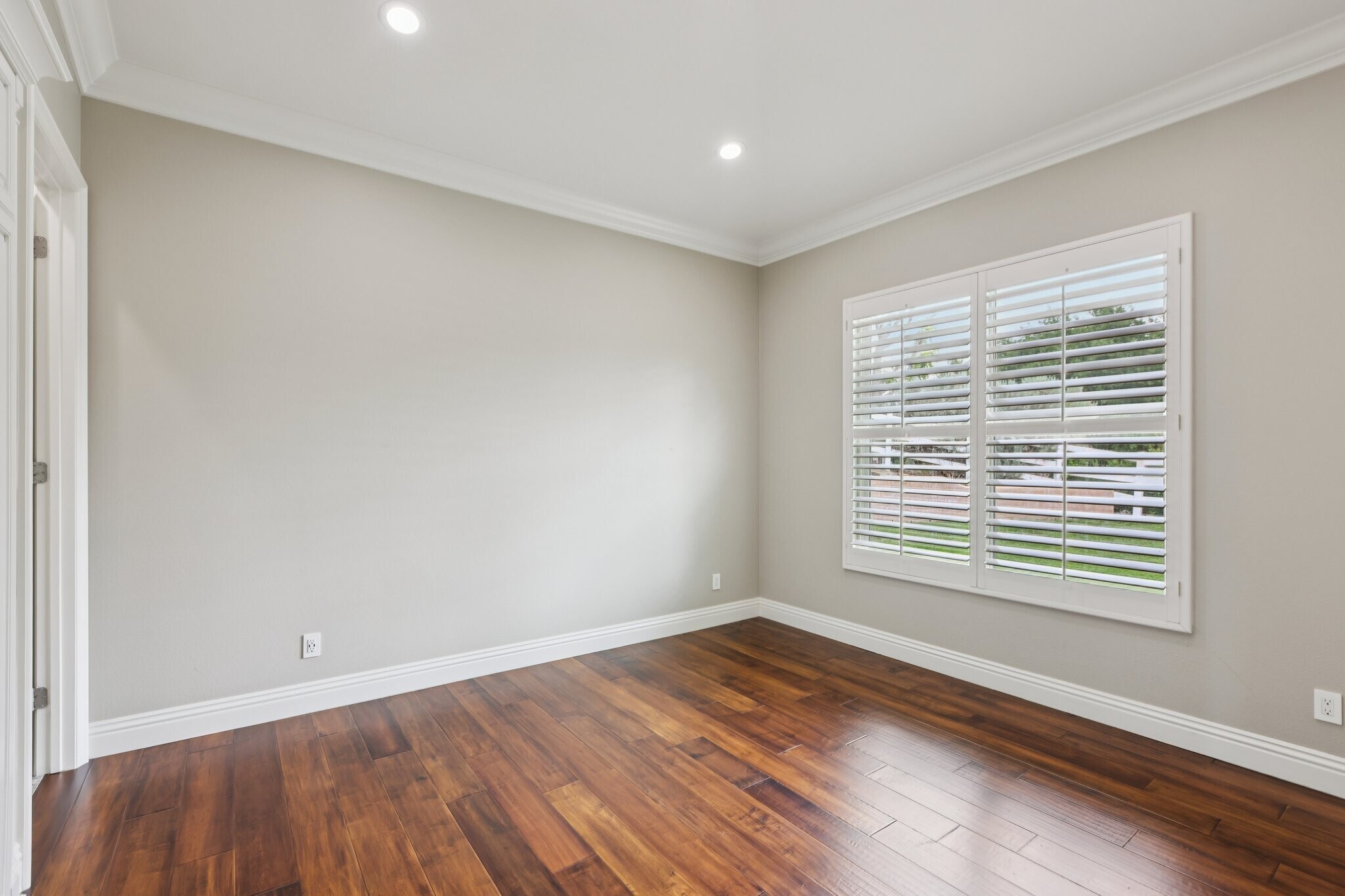 Building Photo - 27048 Triumph Ave