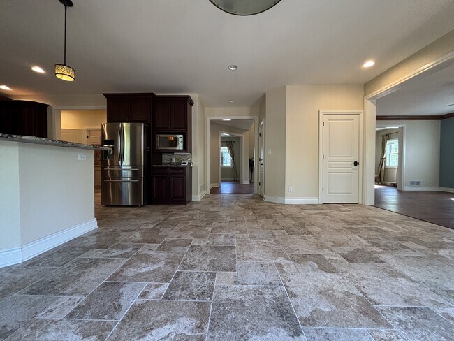 Building Photo - 116 Marco Polo Dr