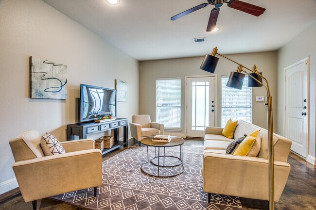 Building Photo - 3125 Waits Ave