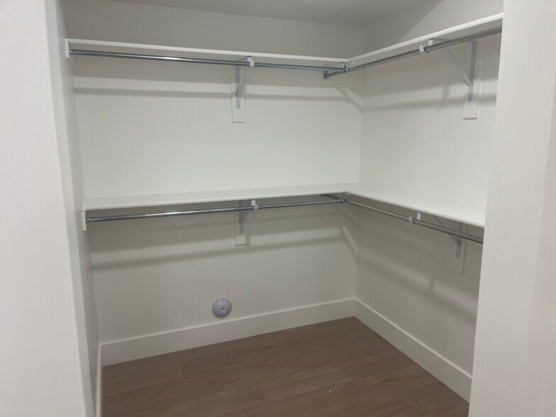 Building Photo - 1262 N 1000 W