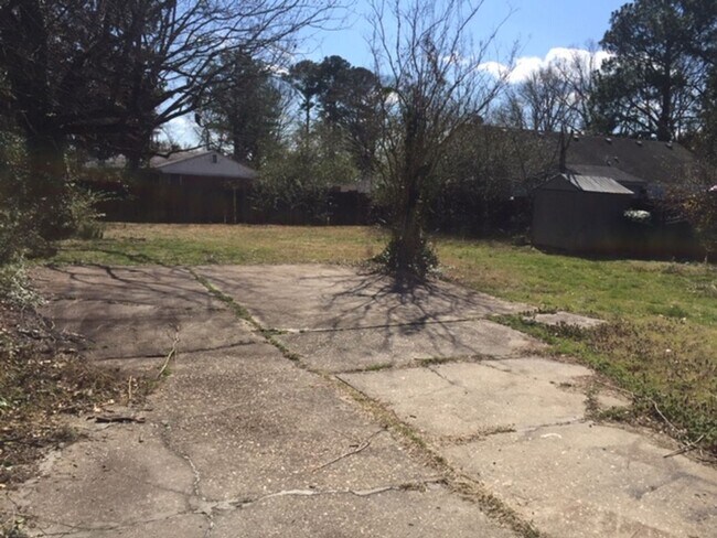 Building Photo - 3739 Tait Terrace