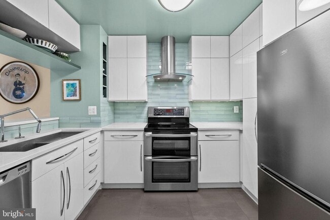 Building Photo - 1401 17th St NW