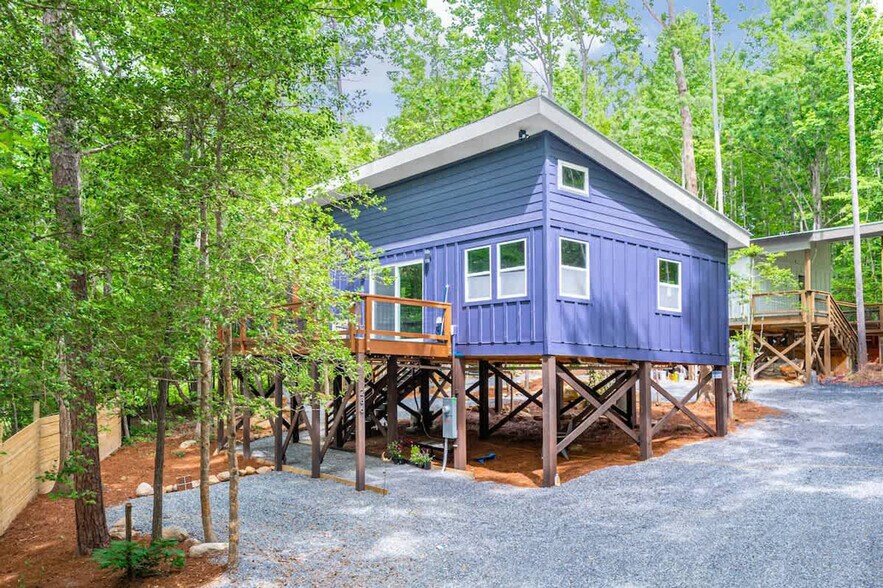Building Photo - 288 Stonewall Rd