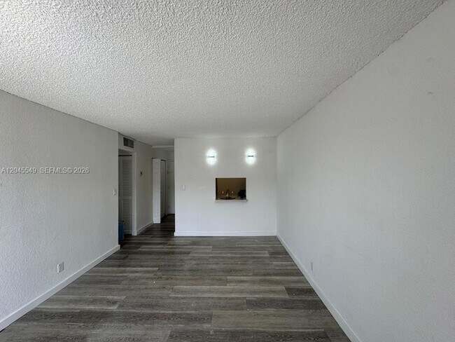 Building Photo - 4550 NW 9th St