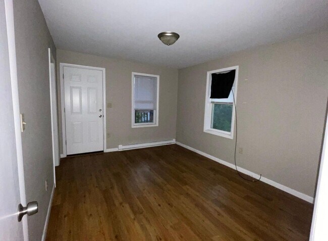 Building Photo - 603 S Blakely St