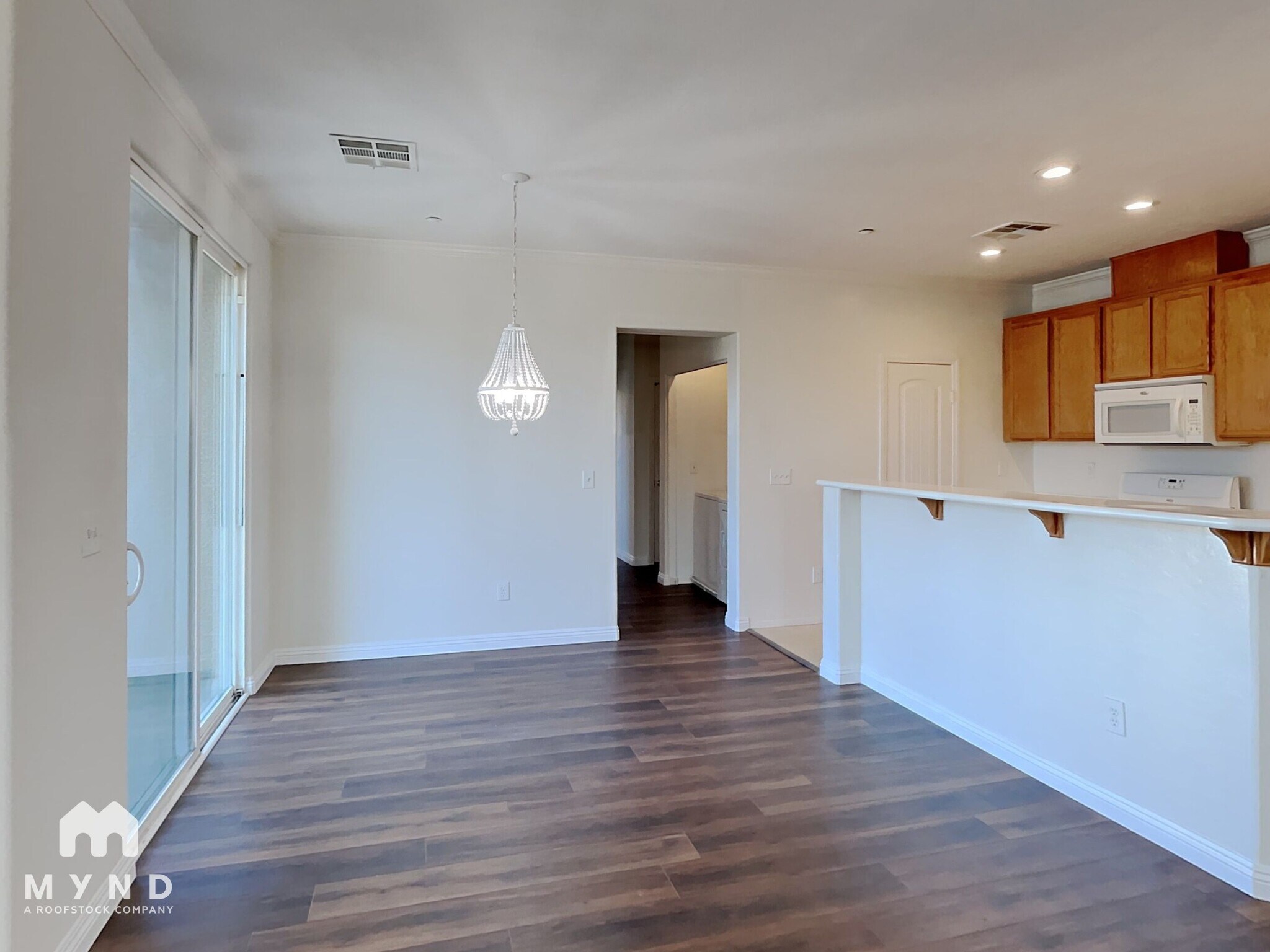 Building Photo - 495 Westminster Hall Ave