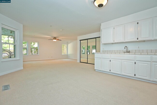 Building Photo - 3279 Mt Diablo Ct