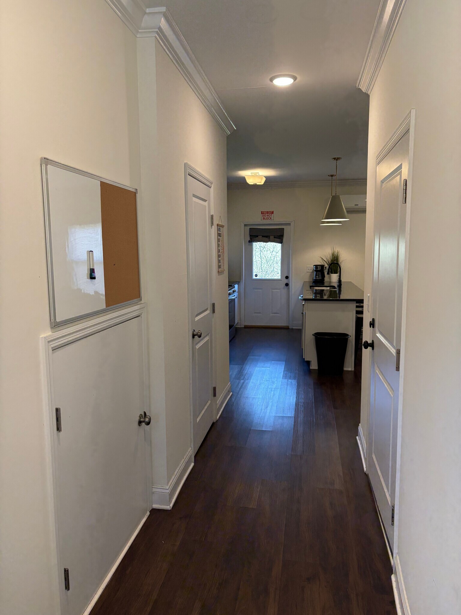 Building Photo - 5535 Stream Ln