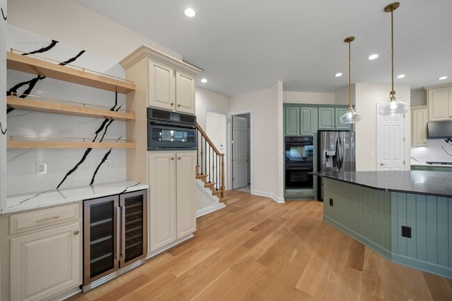 Building Photo - 27556 Paddock Trail Pl