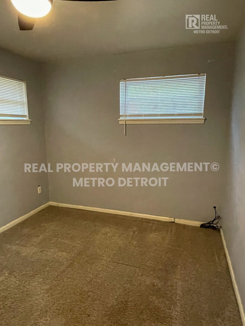 Building Photo - 25292 Orchard Grove St