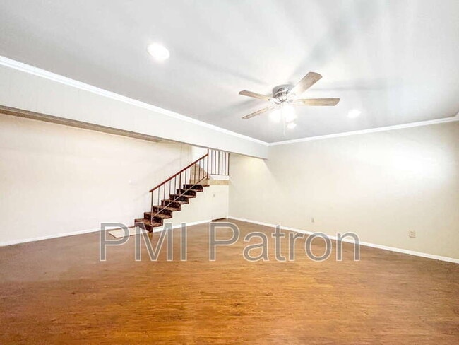 Building Photo - 926 Palo Verde Ave