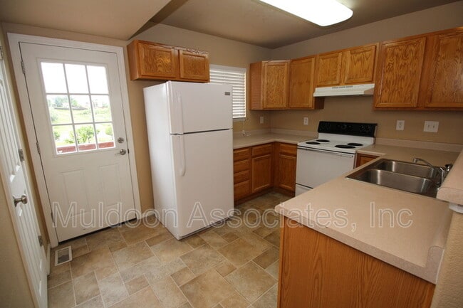 Building Photo - 7829 Antelope Valley Point