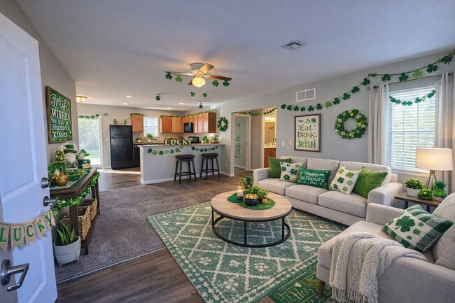 Building Photo - Cottonwood Crossing Apartments