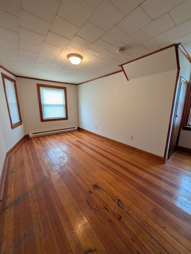 Building Photo - 18-20 Green Street