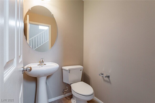 Building Photo - 8941 Bentonville Ct