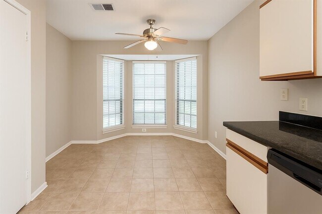 Building Photo - 54 S Cobble Hill Cir
