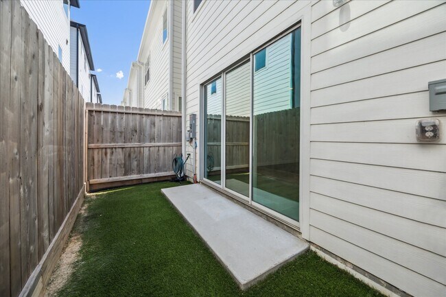 Building Photo - 8534 Adell Rose Ln