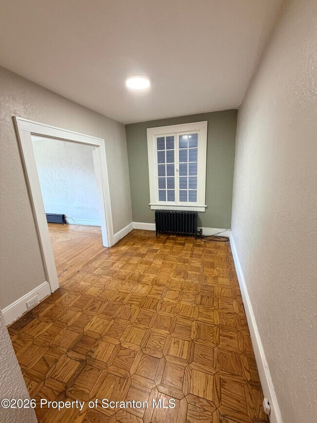 Building Photo - 406 W Lackawanna Ave