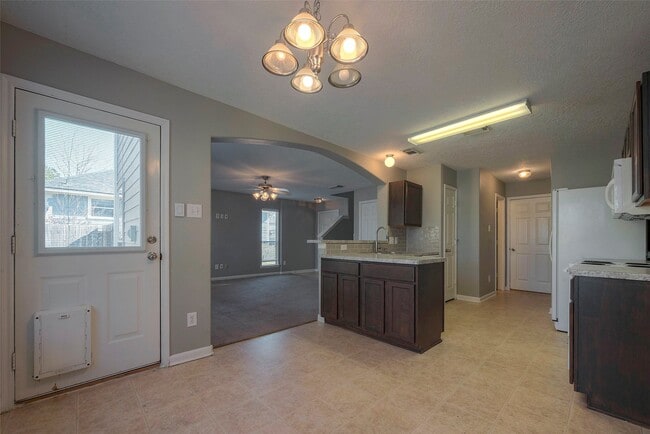 Building Photo - 5437 N Buffalo Cir